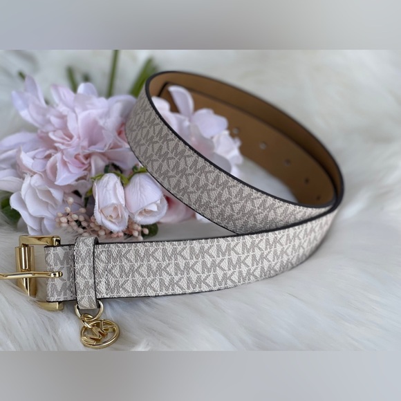 Michael Kors Women's Vanilla Faux Leather Belt - Picture 1 of 11